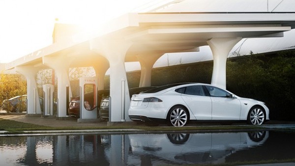 tesla-supercharger612