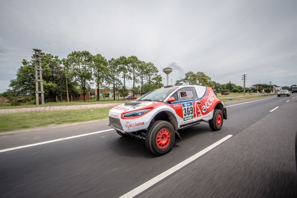 ACCIONA 100X100 ECOPOWERED RALLY DAKAR 2016